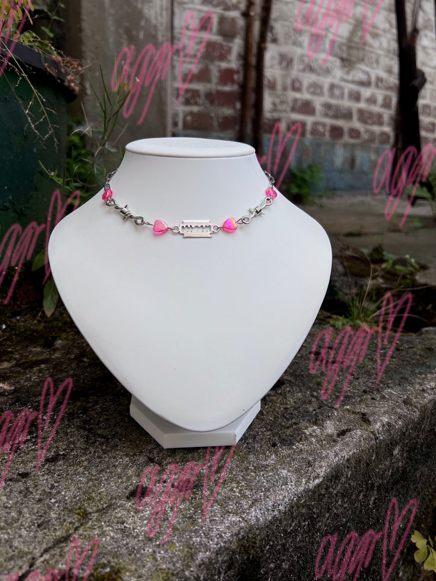 razorblade rendez-vous barbed wire hearts choker